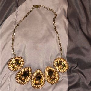 Gold bulky necklace
